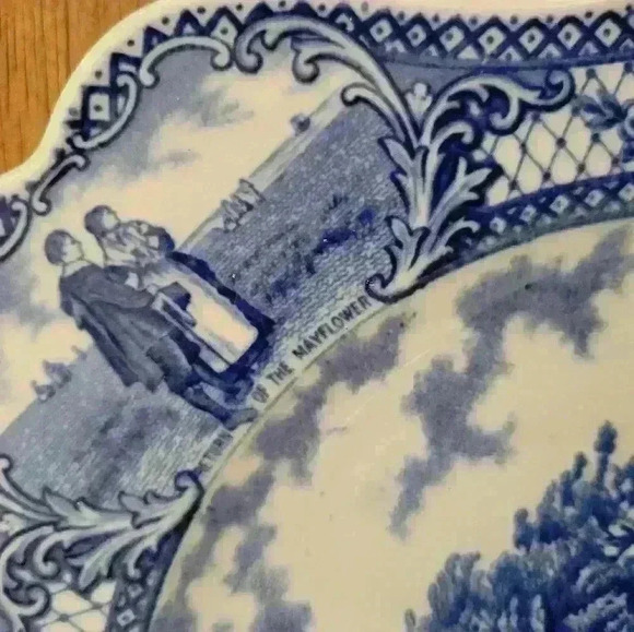 Set of 2-Colonial Blue Luncheon Plates - Picture 6 of 10